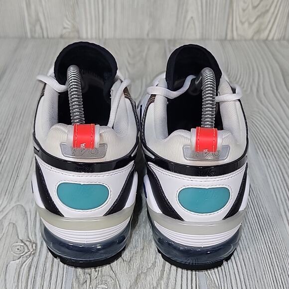 Nike Air VaporMax EVO White, Navy Blue, Grey Sneakers , Women's 7.5 - Picture 5 of 13